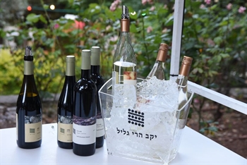 החיים בוורוד: יקב הרי גליל משיק את יין יראון רוזה החדש